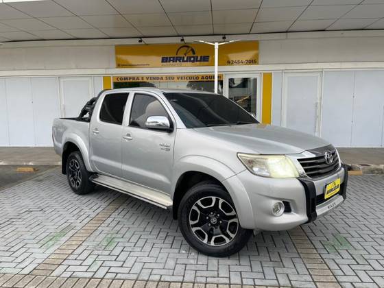 TOYOTA HILUX 2.7 SRV 4X4 CD 16V FLEX 4P AUTOMÁTICO TOYOTA HILUX 2.7 SRV 4X4 CD 16V FLEX 4P AUTOMÁTICO